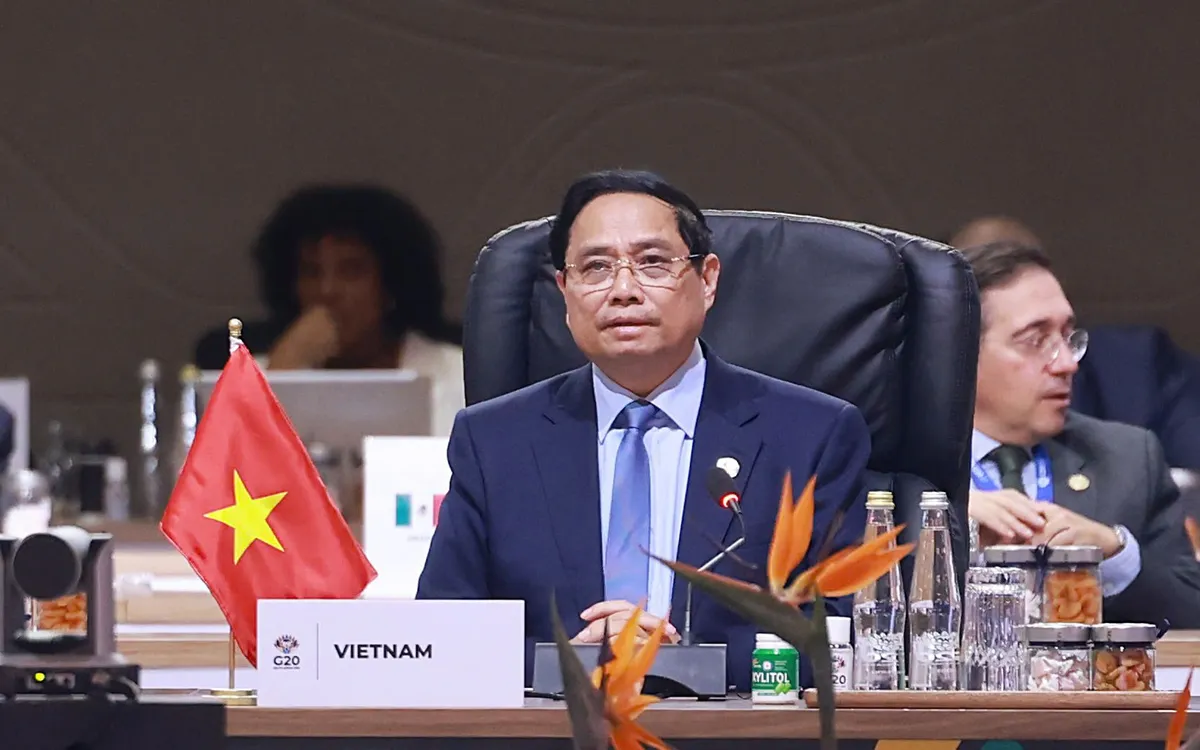 בהשתתפות במושב הדיון השלישי של פסגת ה-G20 בנושא Dự Phiên thảo luận thứ ba của Hội nghị Thượng đỉnh G20 với chủ đề