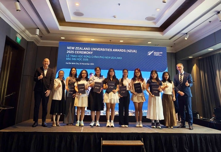 8 học sinh Việt Nam lần đầu nhận học bổng Chính phủ New Zealand bậc đại học - Ảnh 1.