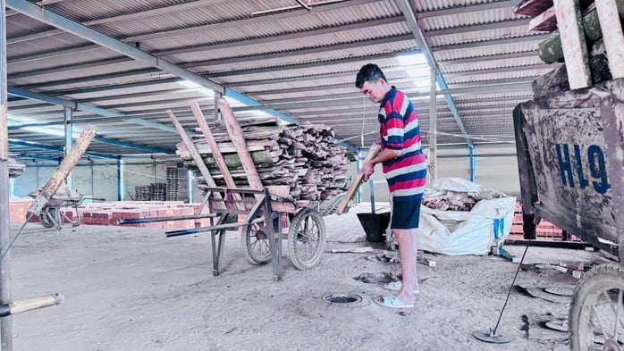 Ngọn lửa hòa hợp đất trời giữa lòng thành phố  - Ảnh 3.