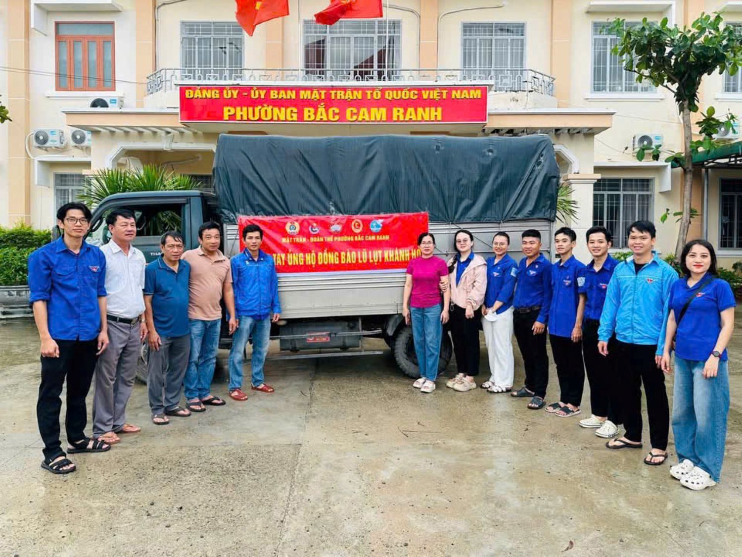 Mặt trận phường Bắc Cam Ranh vận động quyên góp hỗ trợ người dân vùng lũ