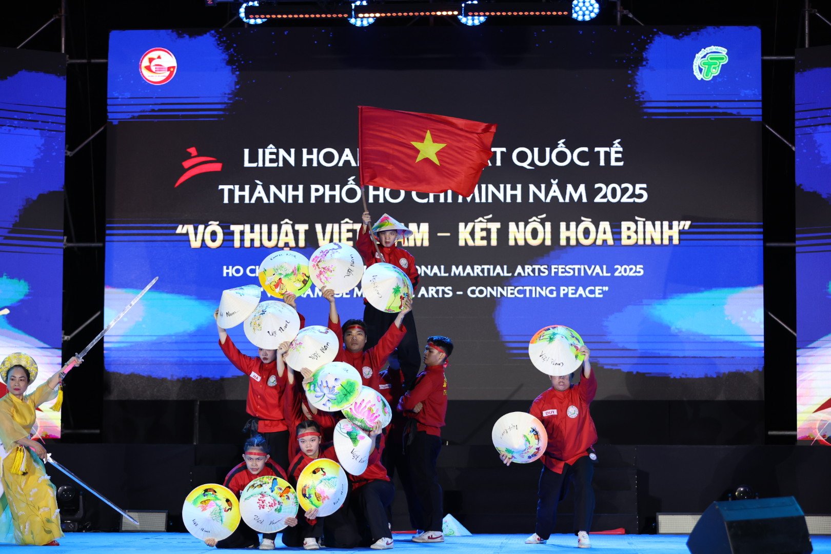 Liên hoan Võ thuật Quốc tế TP HCM 2025: Tôn vinh tinh thần thượng võ, lan tỏa thông điệp hòa bình - Ảnh 8.
