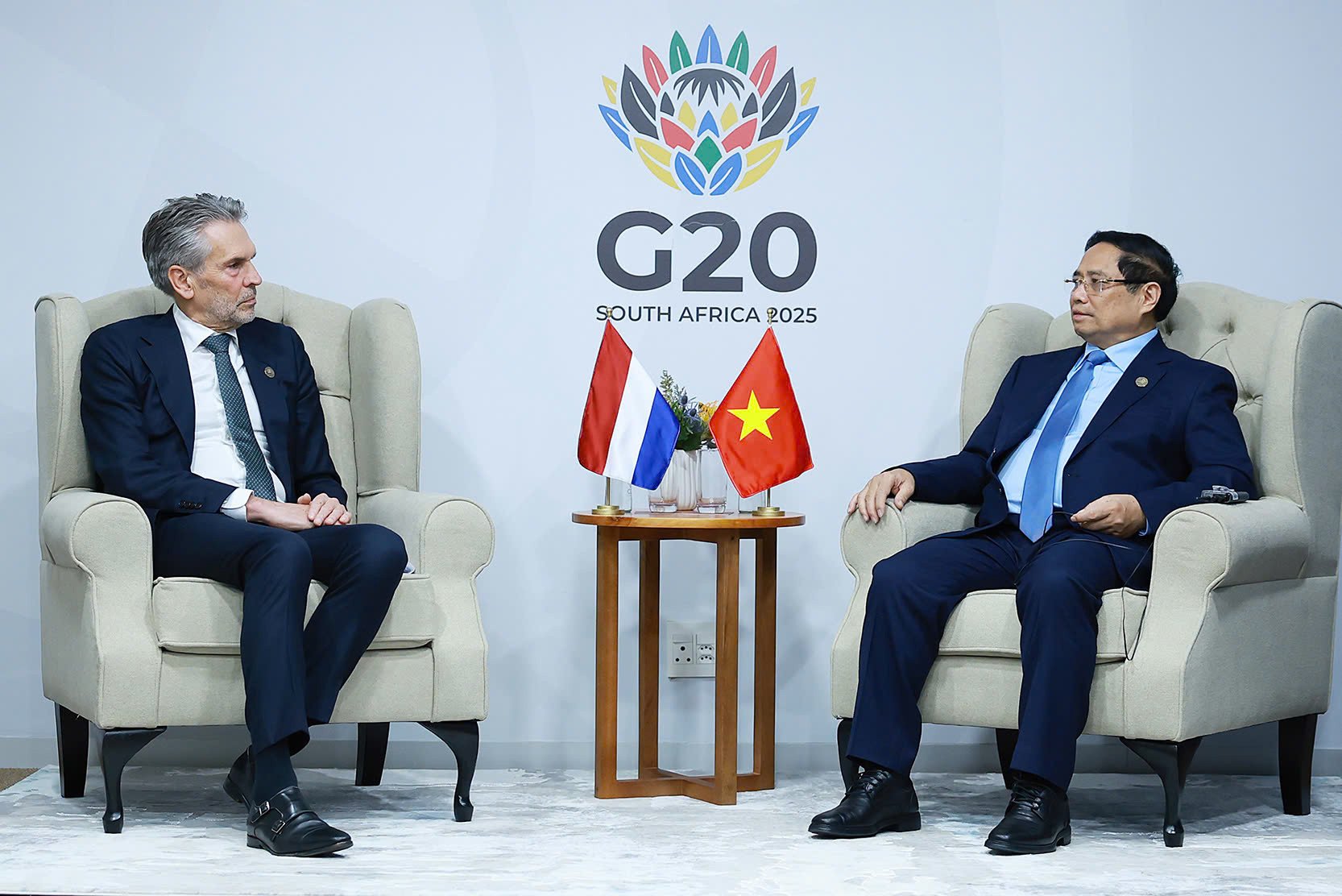 ফ্রান্স ১ ১৭৬৩৮৮৪৫৮৫৬২৯১৮৮৫৪১৯৬২৭.jpg