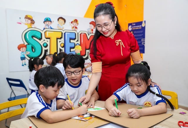 Giáo viên lo lắng về chế độ phụ cấp trách nhiệm - Ảnh 1.