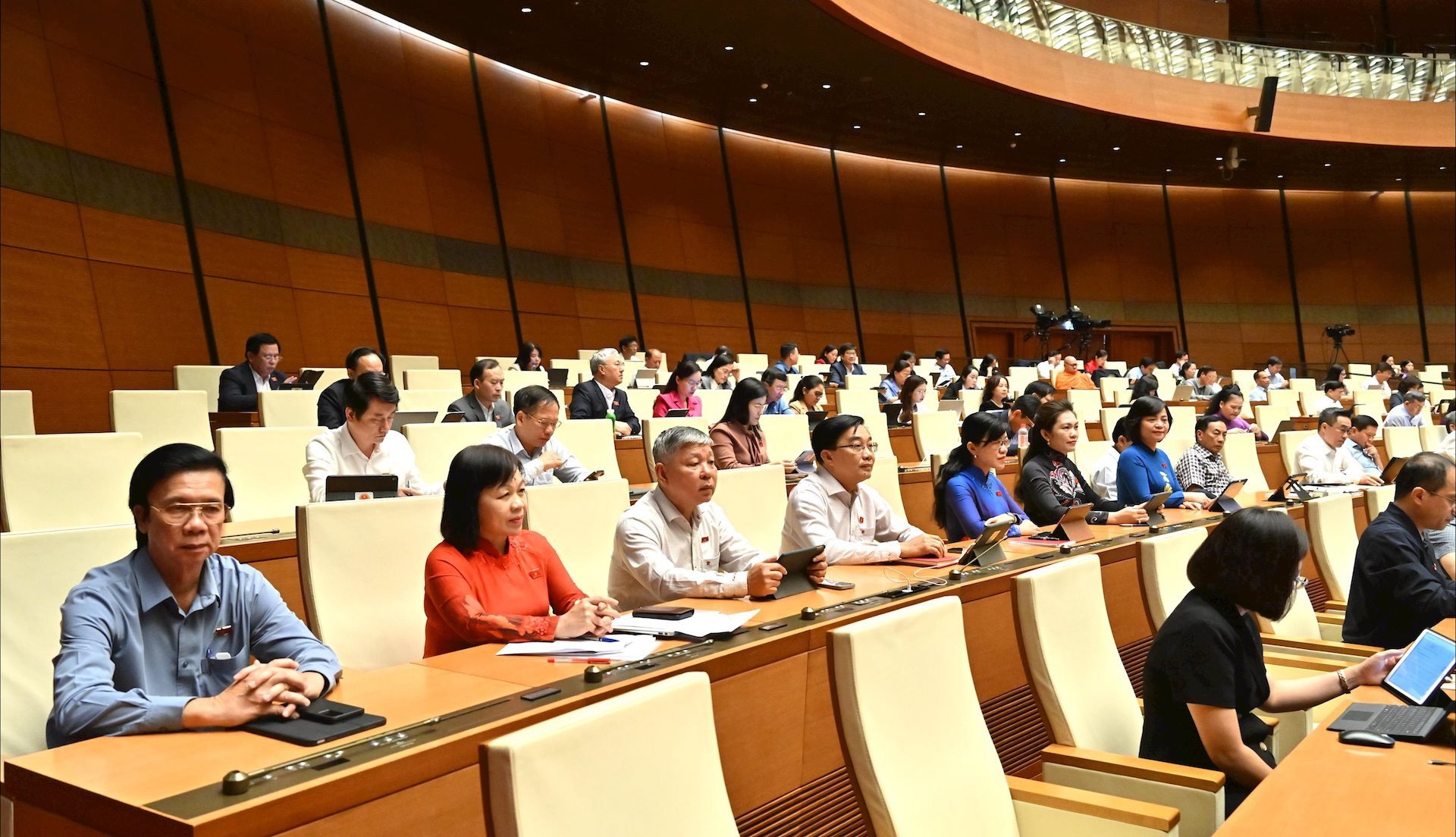 Quốc hội bàn chuyện phát triển báo chí trong bối cảnh tinh gọn bộ máy