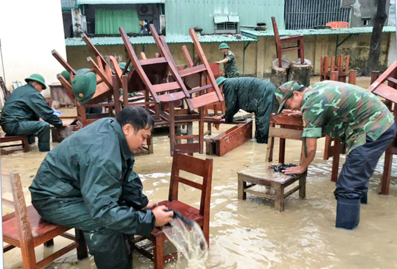 Để thầy trò sớm trở lại trường