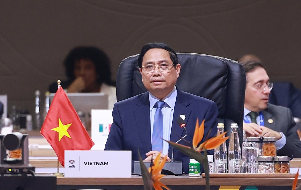 Le Premier ministre Pham Minh Chinh a proposé trois priorités stratégiques pour trois grands mouvements dans le monde. Photo : VGP. Thủ tướng Phạm Minh Chính đề xuất 3 ưu tiên chiến lược cho 3 chuyển động lớn của thế giới. Ảnh: VGP.