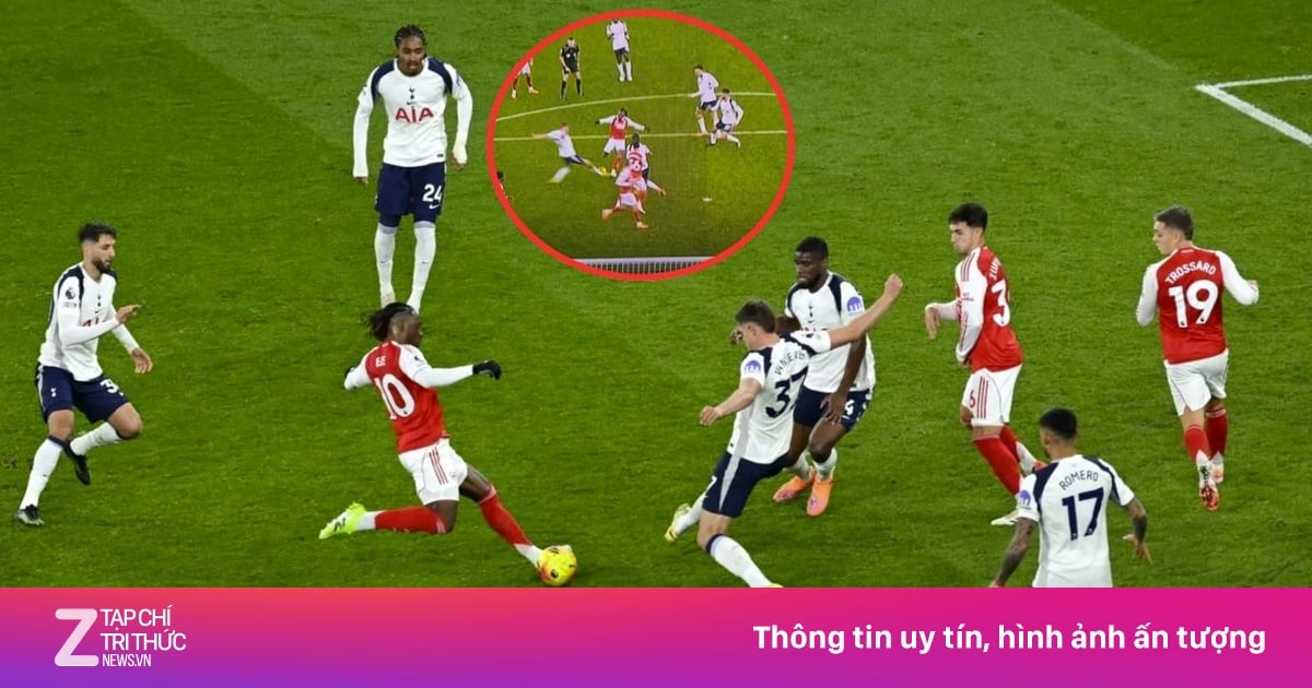 Tranh cãi trong trận thắng của Arsenal