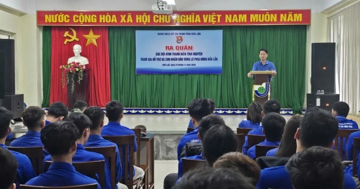 Đắk Lắk ra quân các đội hình thanh niên tình nguyện...