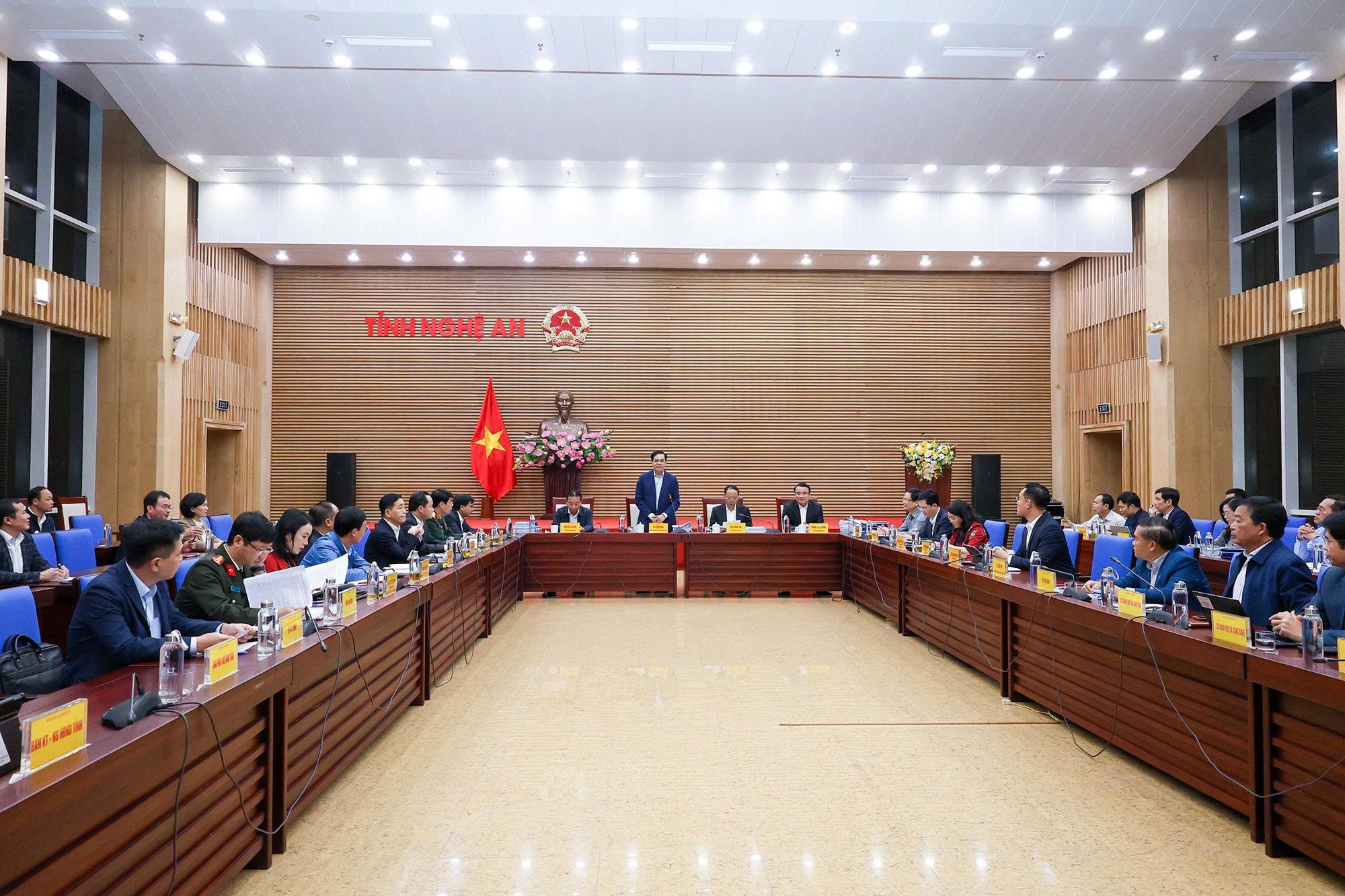 ພາສາອັງກິດ: ຂ່າວ