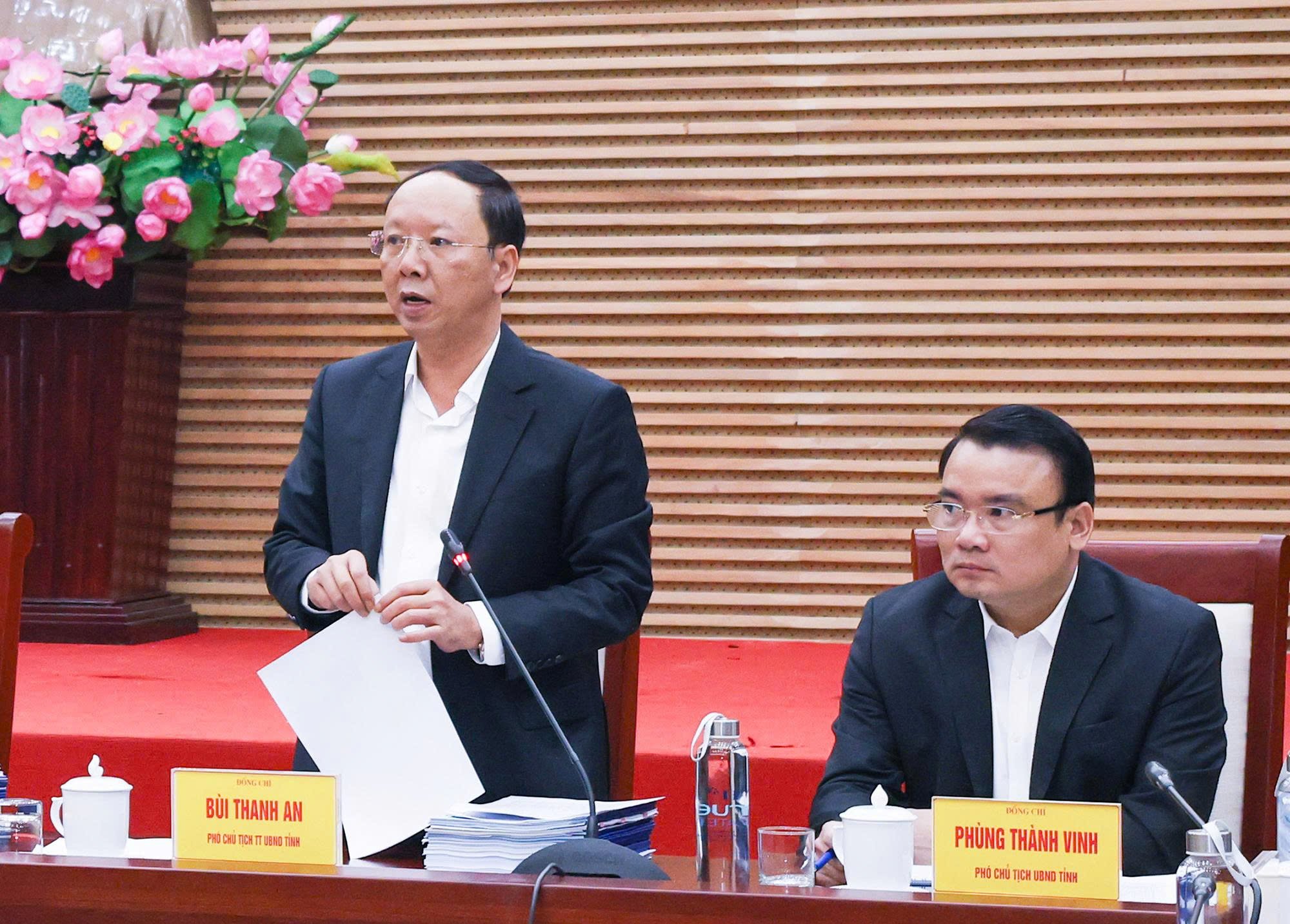 ພາສາອັງກິດ: ຂ່າວ