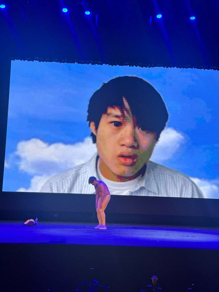 Kịch độc thoại Phi Nguyễn - Cuộc tự vấn về bản ngã - Ảnh 3.