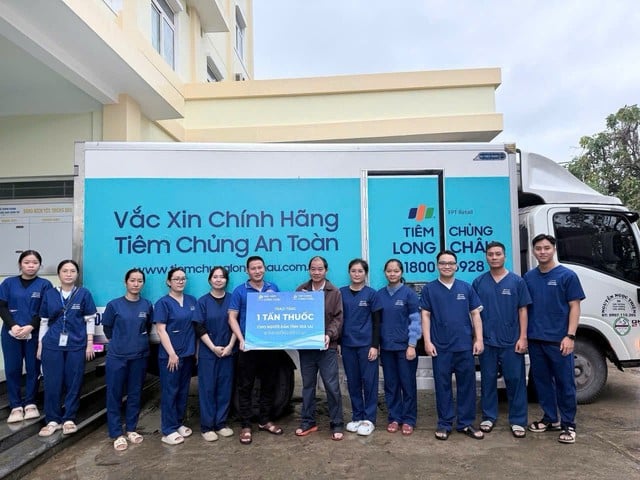 Long Châu hướng về miền Trung, khẩn cấp hỗ trợ thêm 3 tấn thuốc cho người dân- Ảnh 1.