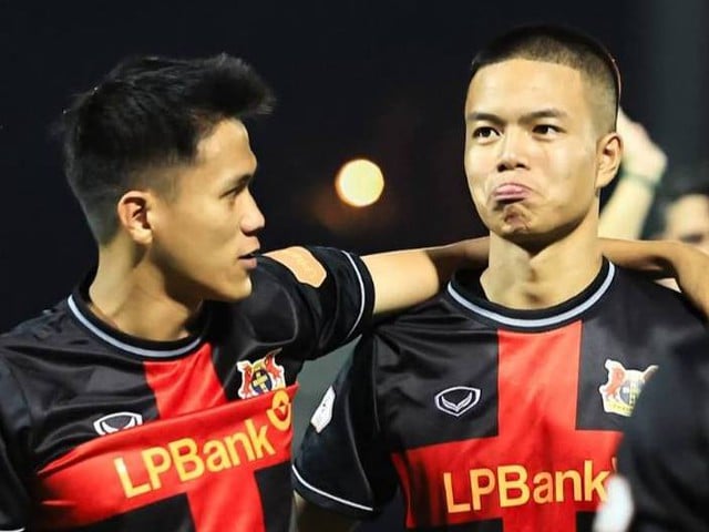 اللاعب الفيتنامي المقيم في الخارج ثانه ترونغ سيساعد منتخب فيتنام تحت 23 سنة على أن يصبح أقوى: يجب الفوز في دورة ألعاب جنوب شرق آسيا - الصورة 2.