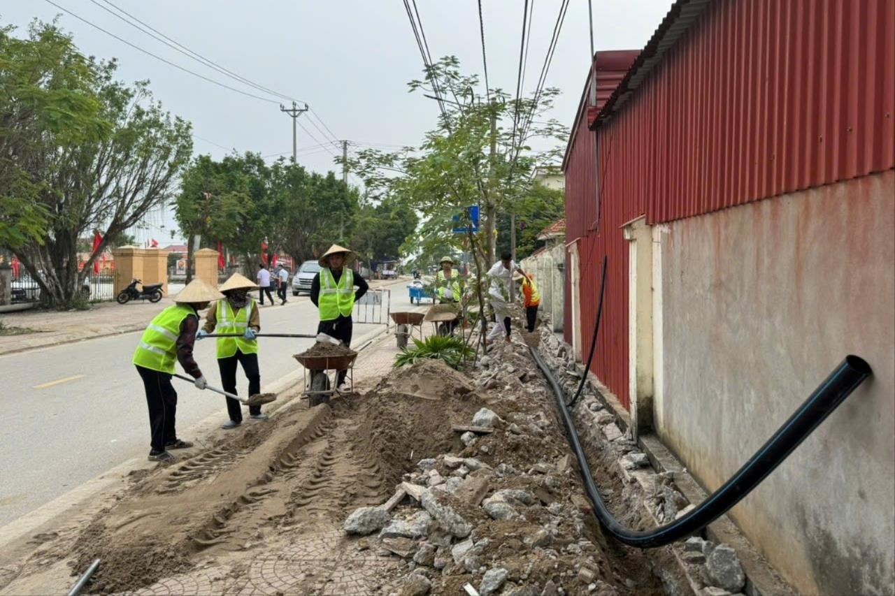 Đưa nước sạch về xã