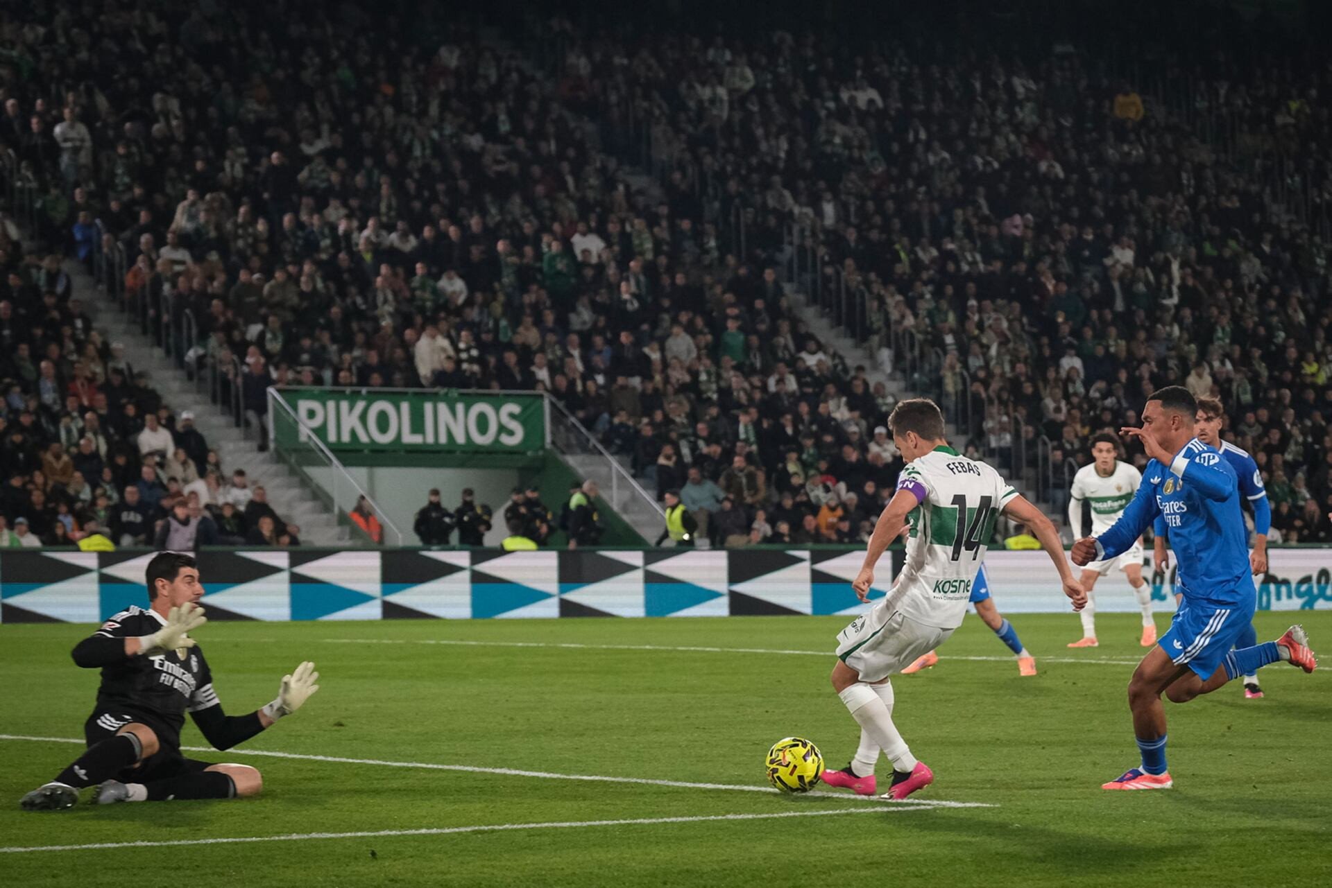 Febas Elche Real Madrid.jpg