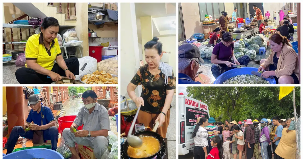 Nhiều bếp lửa từ thiện chia sẻ với bà con vùng lũ