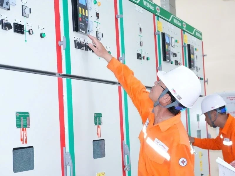 전기 서비스 품질 향상 – 탄호아성 경제 발전 기반 구축