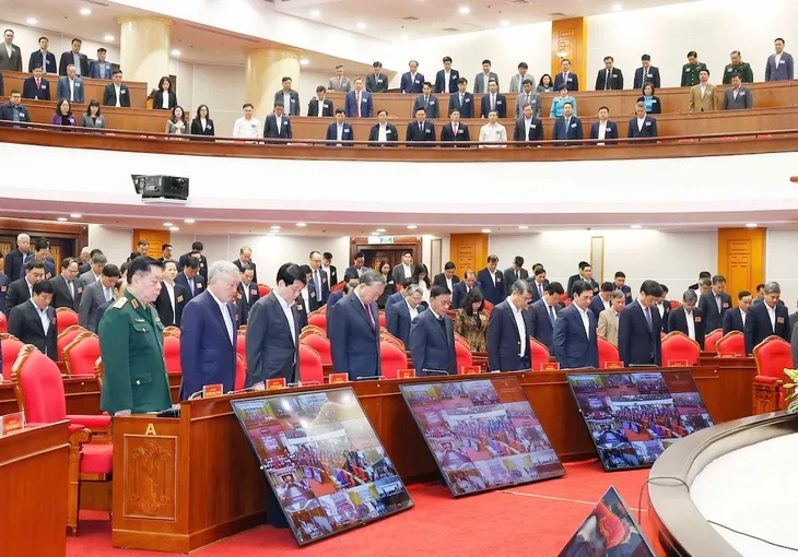 Tổng Bí thư Tô Lâm và các đại biểu quyên góp ủng hộ đồng bào bão lũ - Ảnh 1.