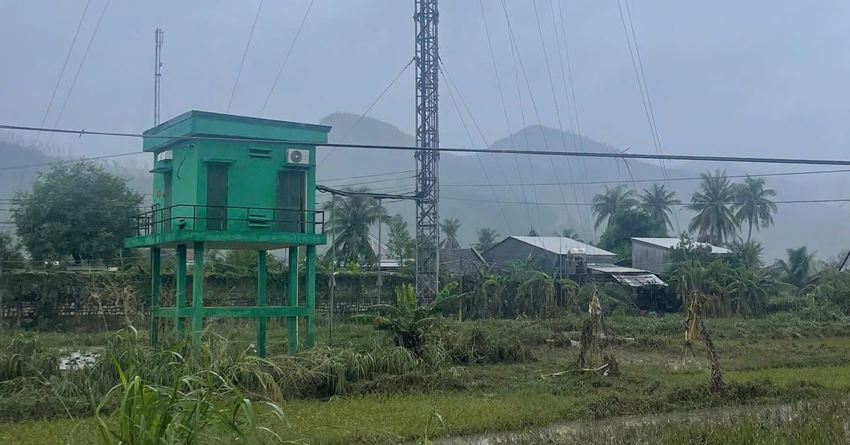 Khẩn trương khôi phục mạng lưới viễn thông tại Phú Yên cũ sau lũ lịch sử