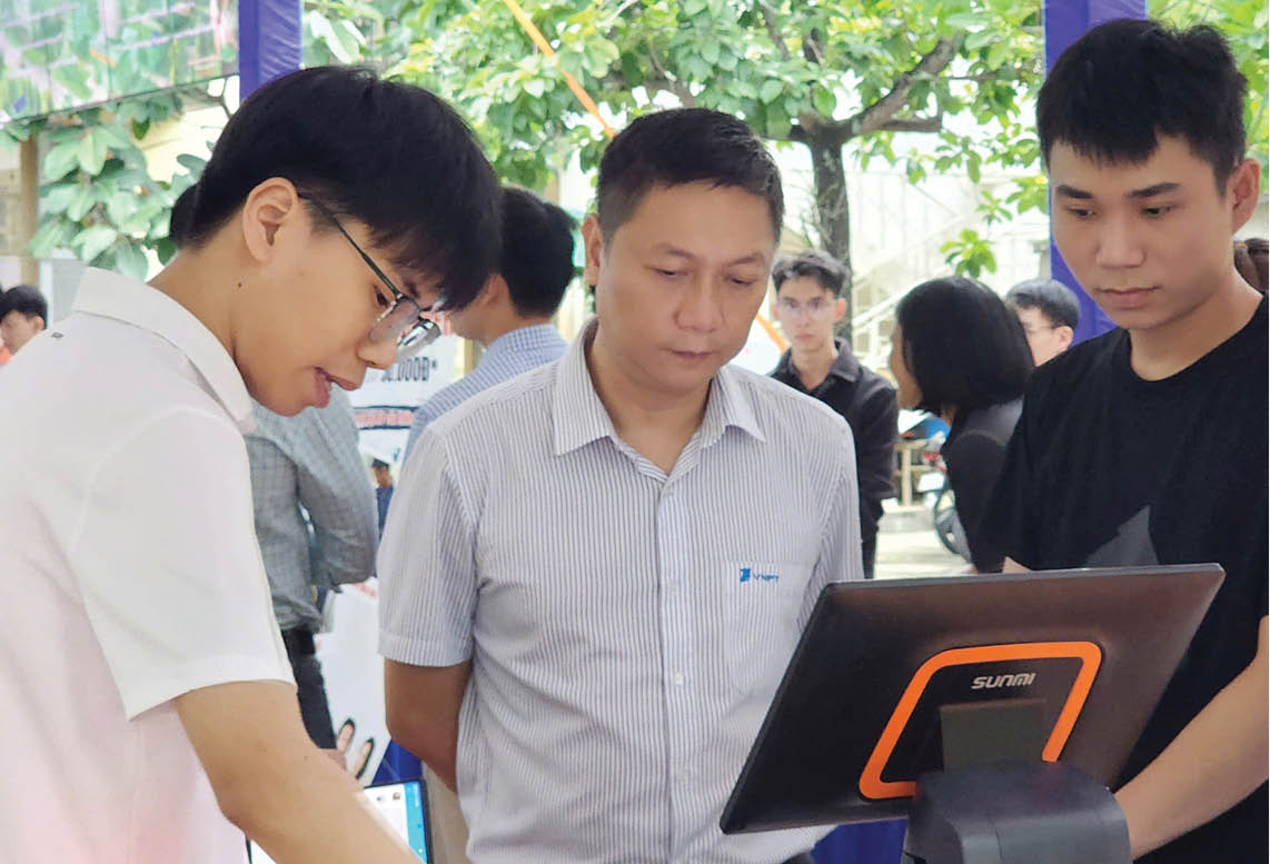 Hỗ trợ doanh nghiệp ở lĩnh vực công nghệ