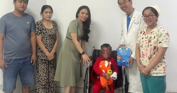 Bé trai ở Tây Ninh bị cha đổ xăng phóng hoả đã khoẻ lại