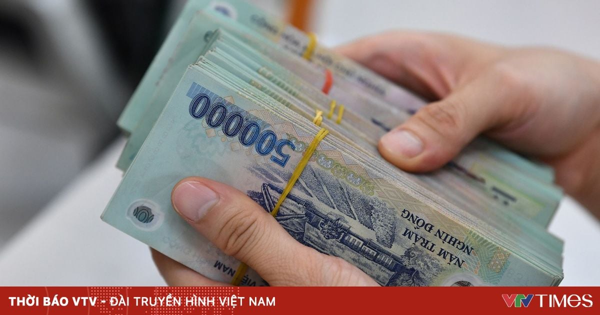 Tiền thưởng Tết, lương tháng thứ 13 sẽ tính thuế thu nhập cá nhân thế nào?
