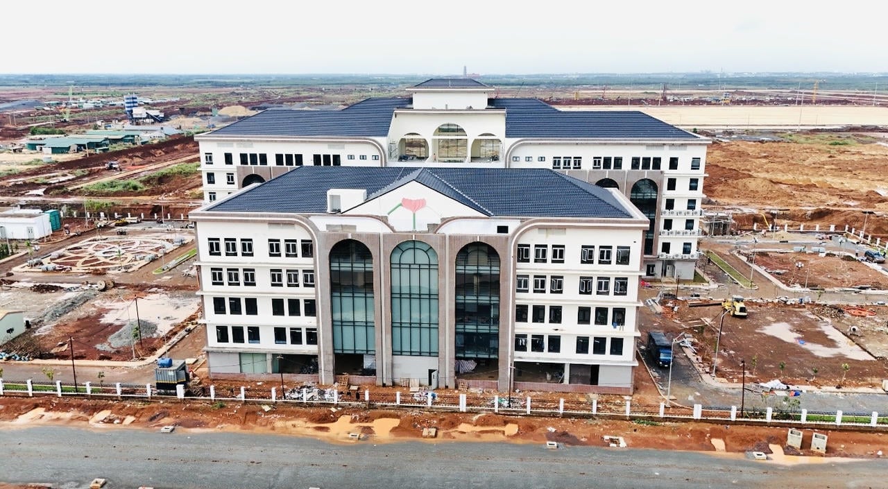 ធាតុដូចជាប្រតិបត្តិករ និងសុវត្ថិភាពកំពុងចូលដល់ដំណាក់កាលចុងក្រោយនៃការបញ្ចប់។