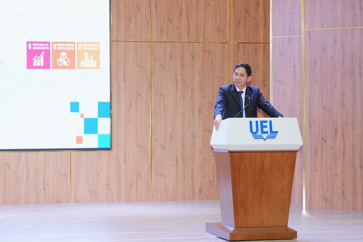 Chuyên gia: AI gây áp lực thay đổi mạnh mẽ đào tạo logistics - Ảnh 3.