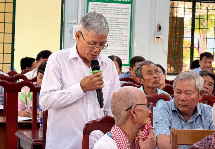 Cấp ủy, chính quyền xã Cô Tô đối thoại trực tiếp với Nhân dân