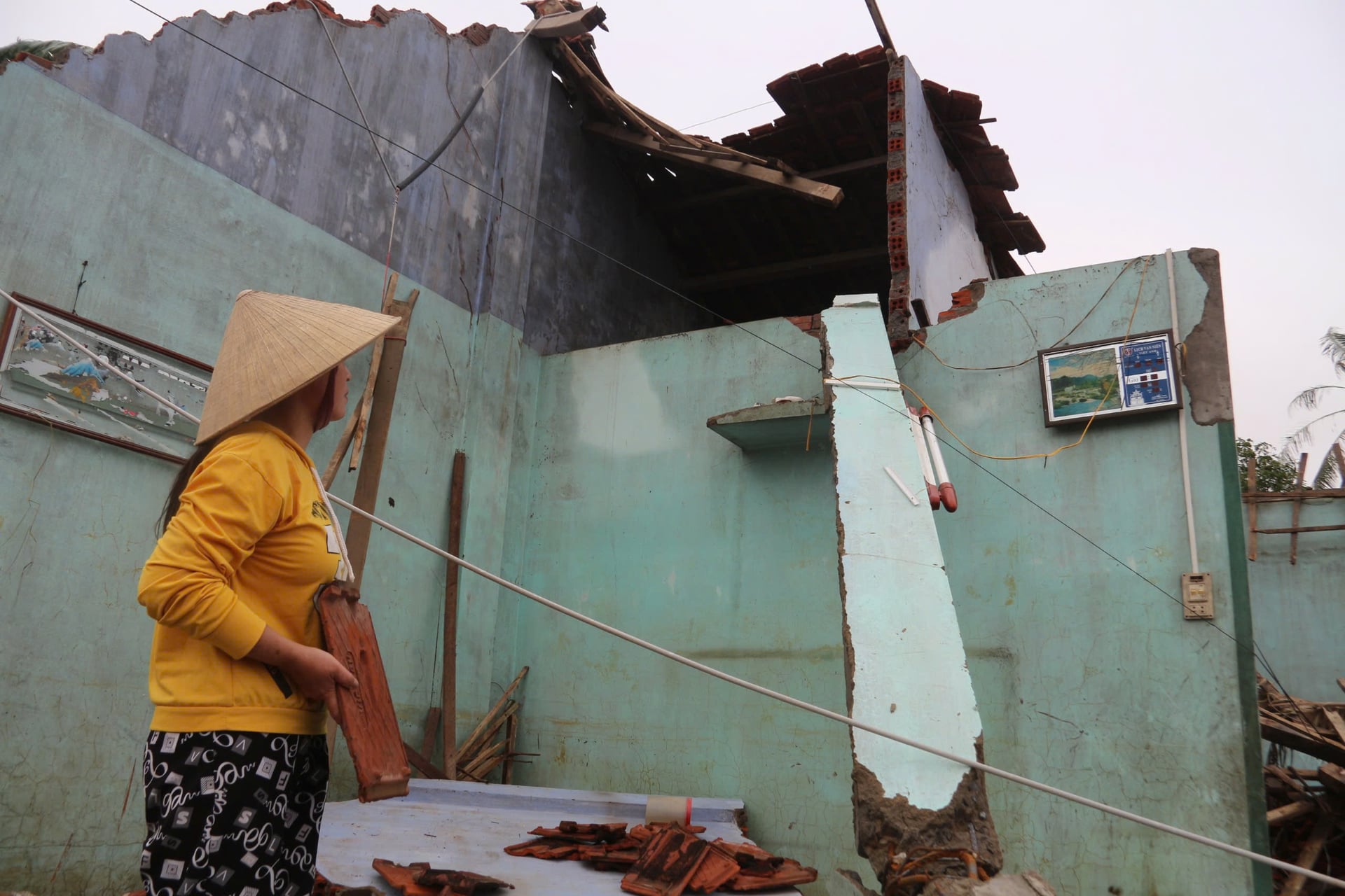 Mưa lũ gây thiệt hại nặng nề đối với người dân tỉnh Đắk Lắk. Ảnh: Tuấn Trần.