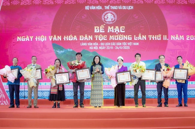 Ngày hội Văn hóa dân tộc Mường lần II: Thành công rực rỡ, đậm dấu ấn văn hóa và đoàn kết - Ảnh 4.