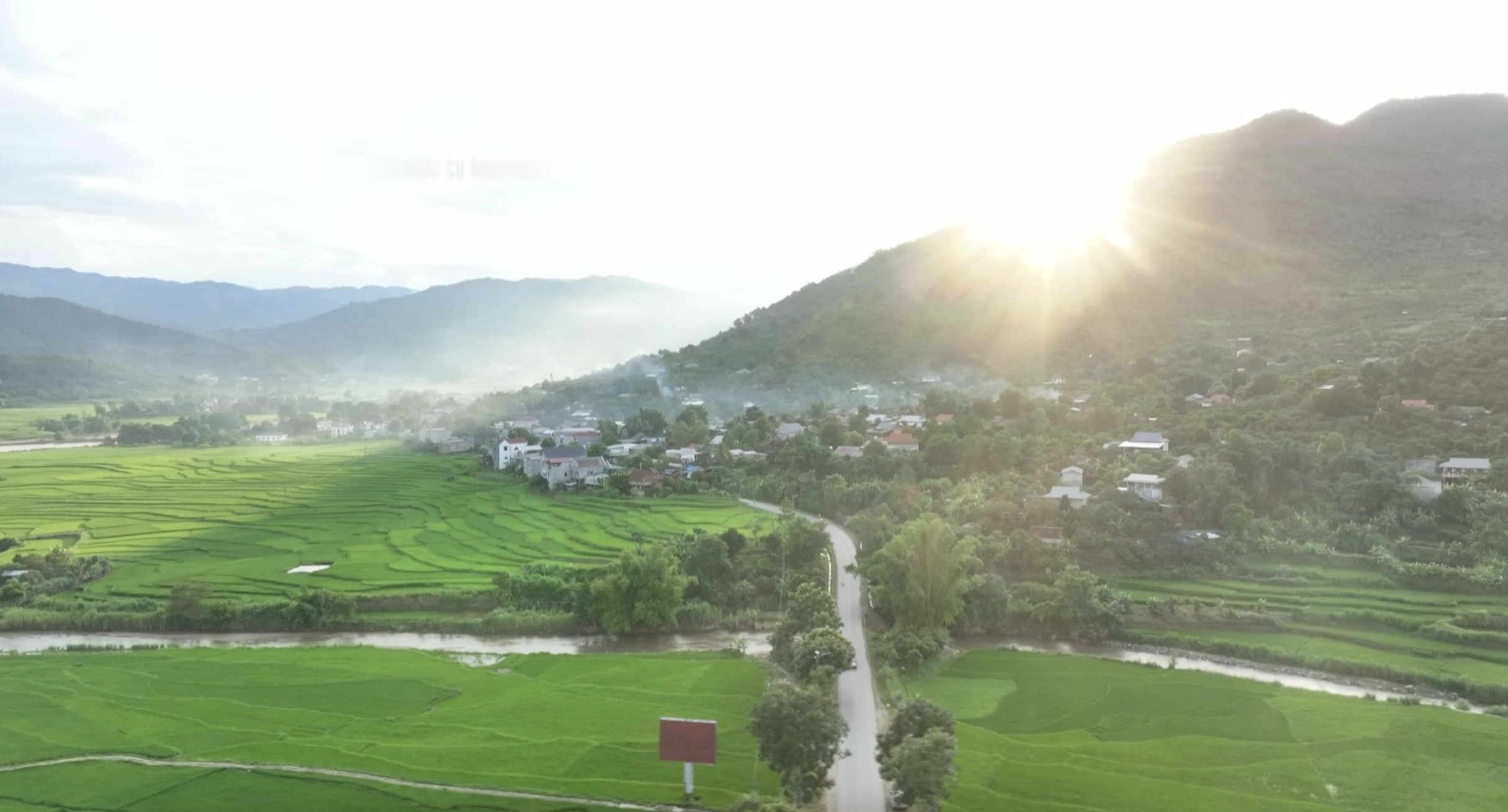 Giữ đất từ lòng dân - Pháp luật về đất đai tại khu vực biên giới