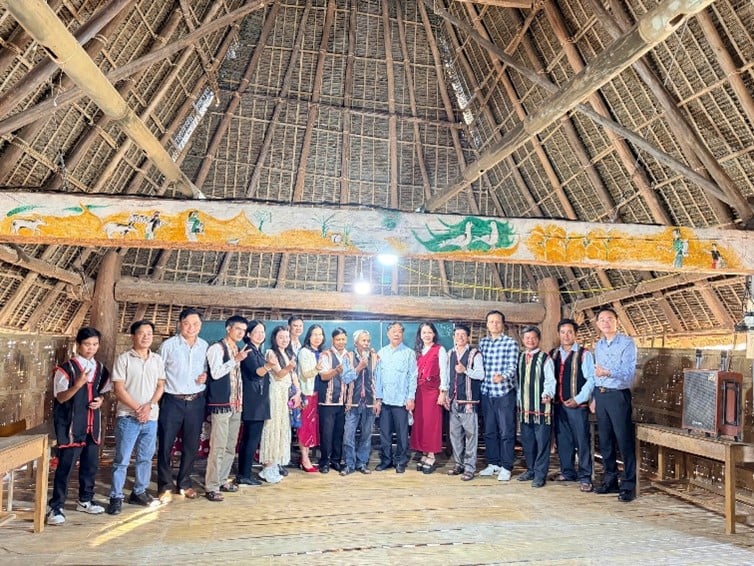 Cục Du lịch Quốc gia Việt Nam tổ chức khảo sát phát triển sản phẩm du lịch cộng đồng tại Quảng Ngãi - Ảnh 7.