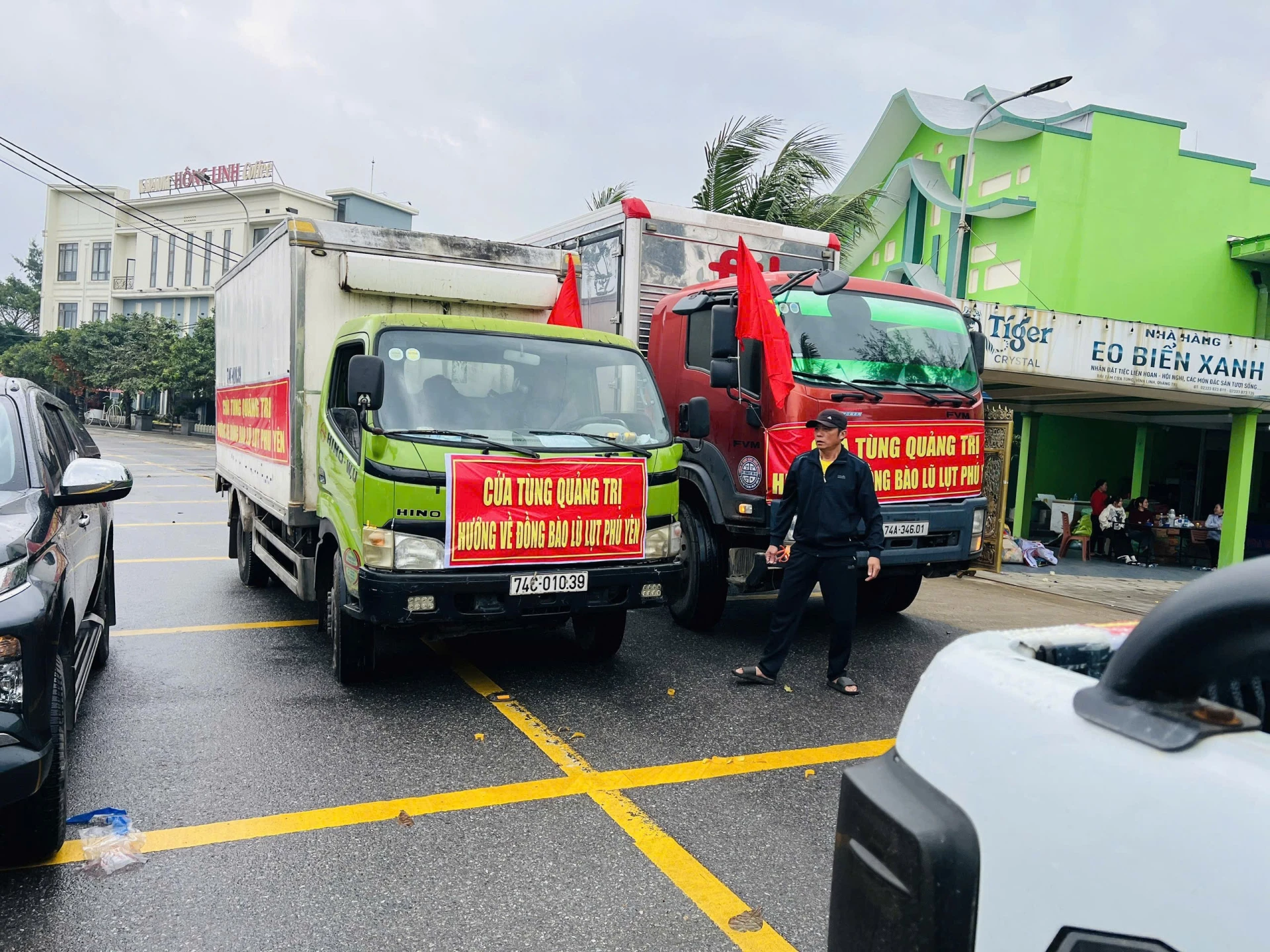 Hơn 40 tấn hàng hóa ủng hộ đồng bào vùng lũ