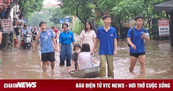 Nhiều đại học giảm học phí, cấp học bổng hỗ trợ sinh viên vùng bão lũ