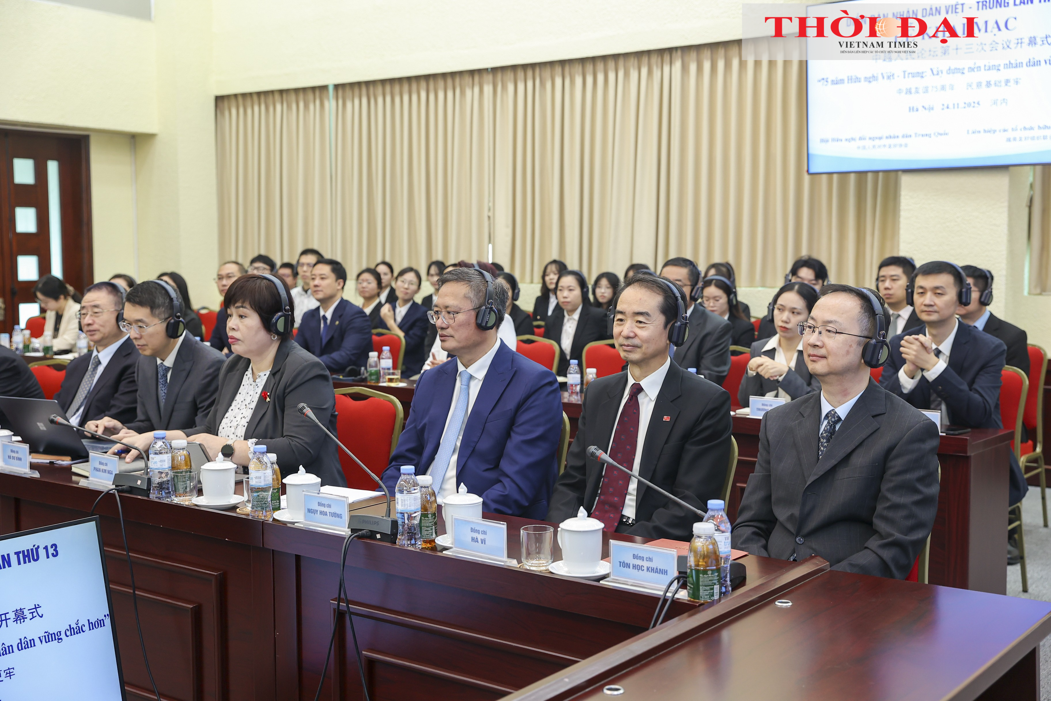 Khai mạc Diễn đàn nhân dân Việt - Trung lần thứ 13: Bồi đắp quan hệ từ nền tảng nhân dân