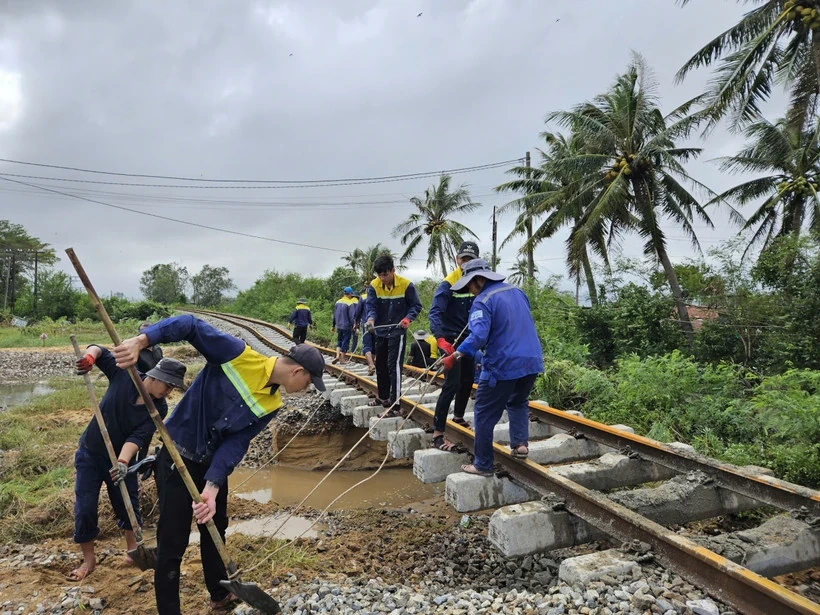 중부지방 홍수로 인해 남북철도는 11월 27일 이전에 개통될 예정입니다.