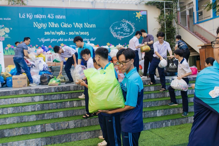 Nguy cơ triều cường, lũ quét, sạt lở: TP HCM lưu ý đặc biệt tới trường học toàn TP - Ảnh 1.