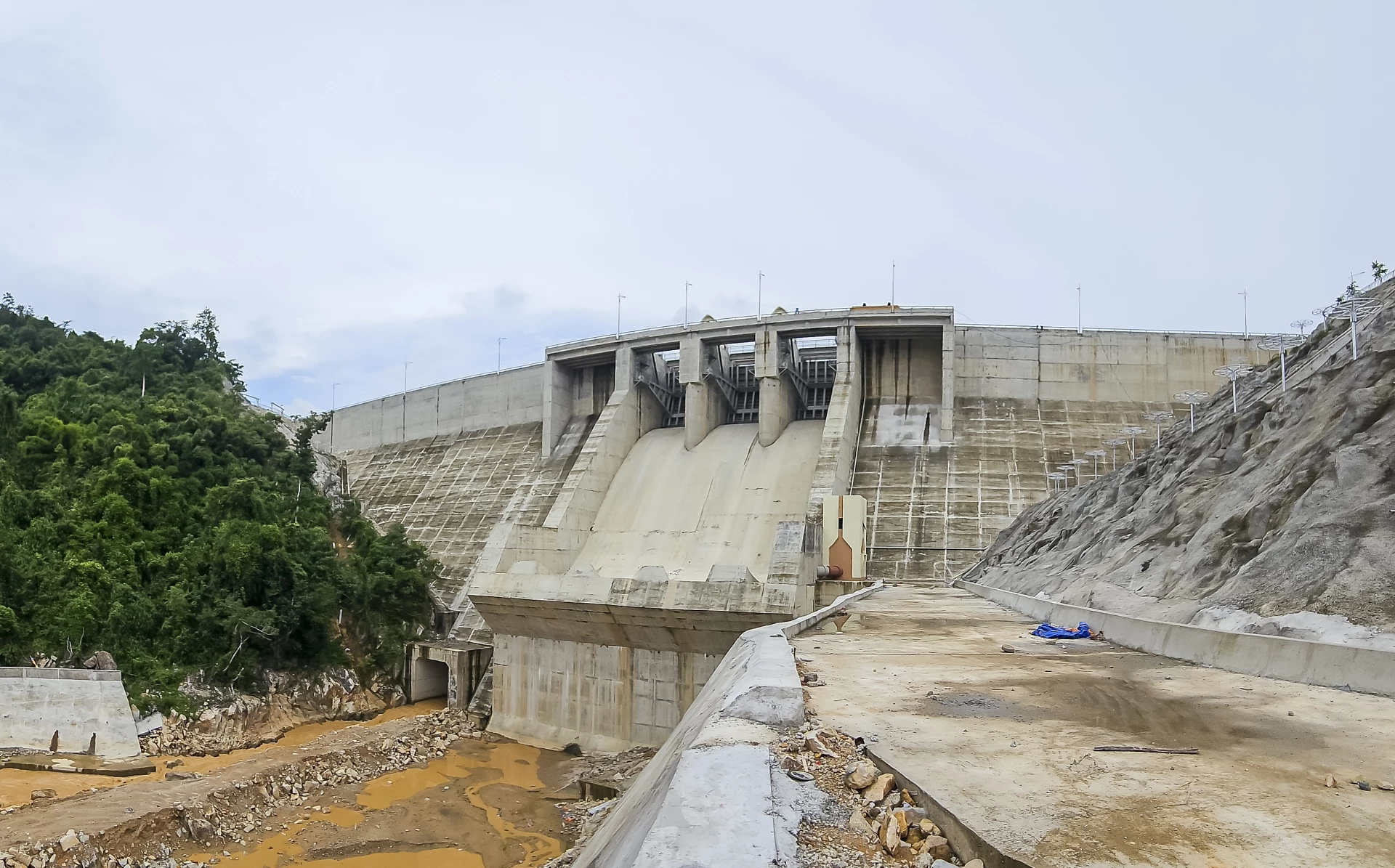 Điều tiết nước hồ sông Chò 1