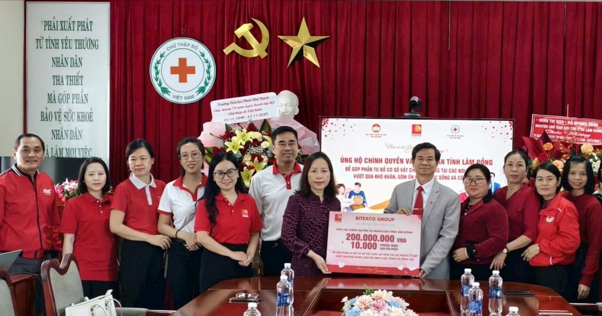 Bitexco trao 200 triệu đồng và 10.000 phần quà hỗ trợ người dân vùng lũ Lâm Đồng