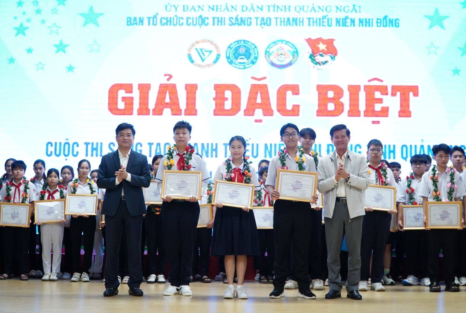 Lãnh đạo tỉnh dự Lễ tổng kết và trao thưởng Cuộc thi Sáng tạo thanh thiếu niên, nhi đồng tỉnh Quảng Ngãi lần thứ 10 năm 2025