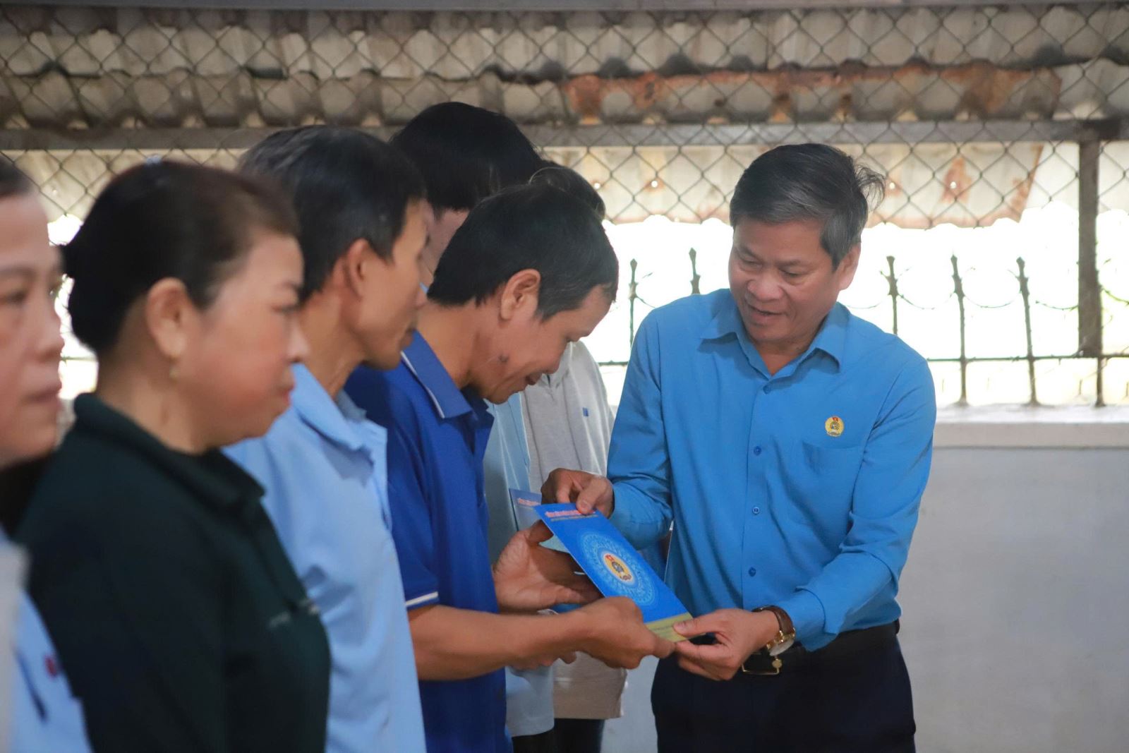 تعليق الصورة