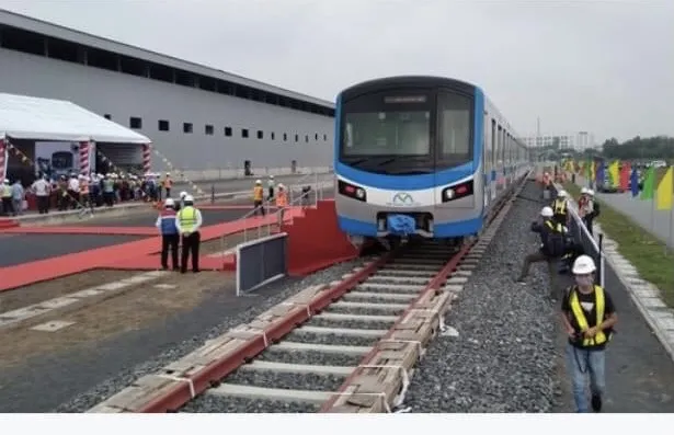 Ủy quyền Chủ tịch UBND TPHCM thực hiện thẩm quyền đặc thù phát triển đường sắt đô thị