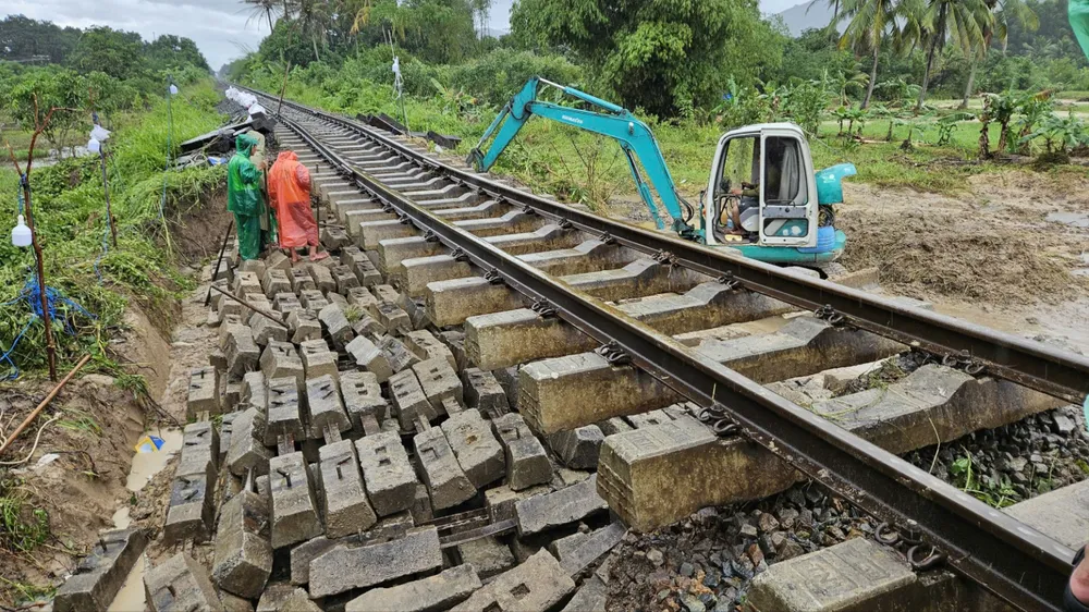 Unit dalam industri menggerakkan kuasa maksimum untuk mengatasi insiden yang disebabkan oleh banjir di wilayah Selatan Tengah.