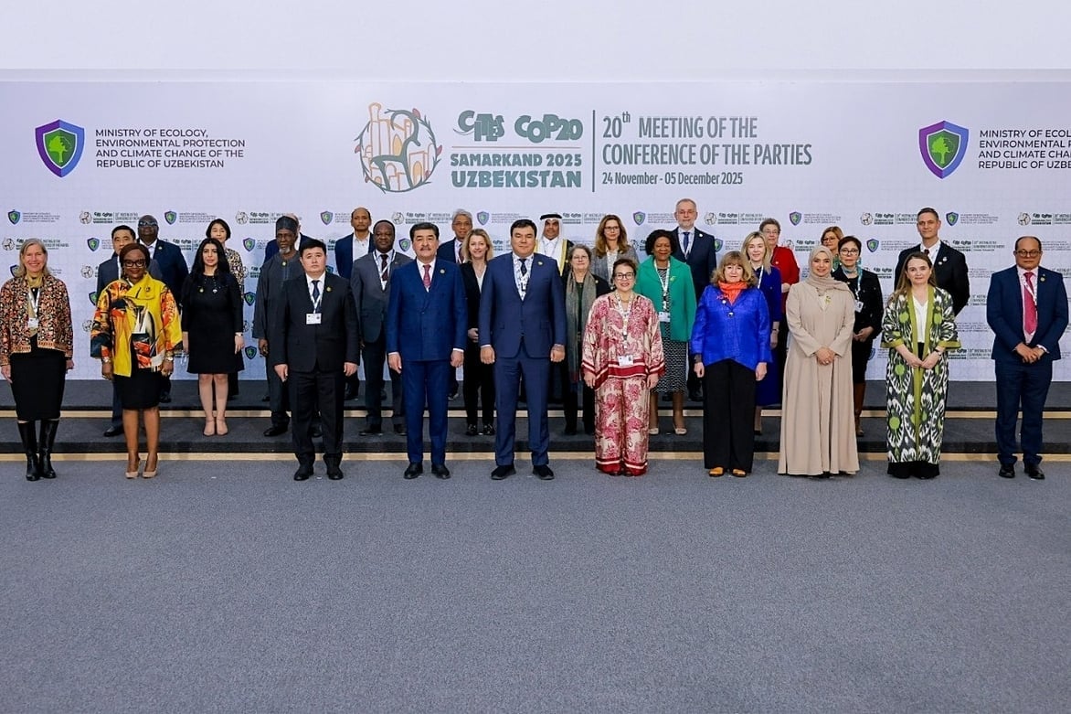 Các đại biểu chụp ảnh lưu niệm, bên lề CoP20. Ảnh: Cục LN&KL.