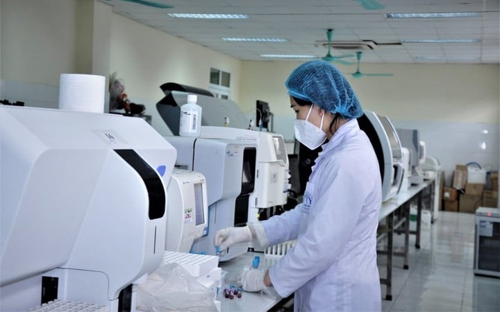 KH,CN,ĐMST&CĐS: Đột phá chiến lược thúc đẩy chuyển đổi xanh và phát triển bền vững tại TP. Hồ Chí Minh- Ảnh 2.