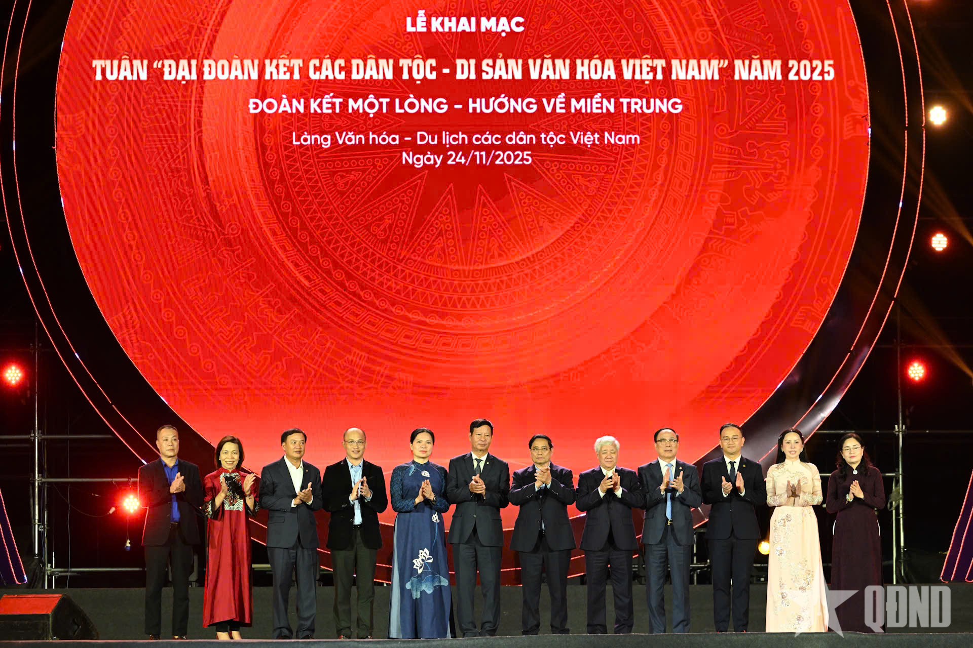 Thủ tướng Phạm Minh Chính dự chương trình “Đoàn kết một lòng, hướng về miền Trung”