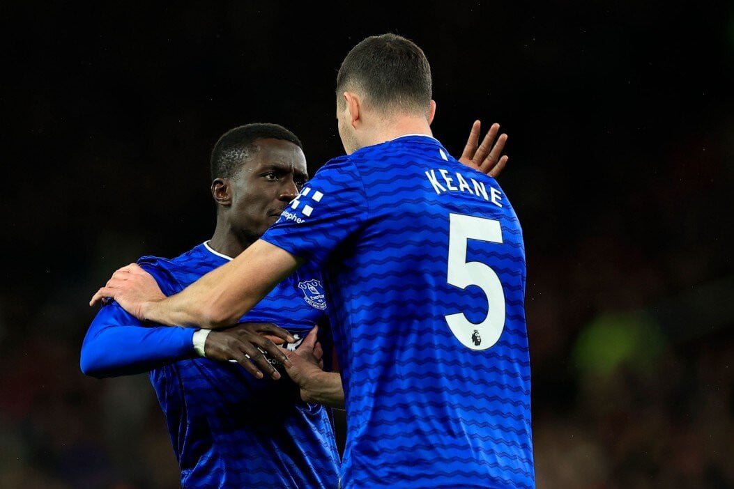 www_thesun_co_uk RTRMADP_SOCCER ENGLAND MUN EVE_1603938563_UP1ELBO1KD1C7_2025 11 24T201726Zjpg JS1040841467.jpg