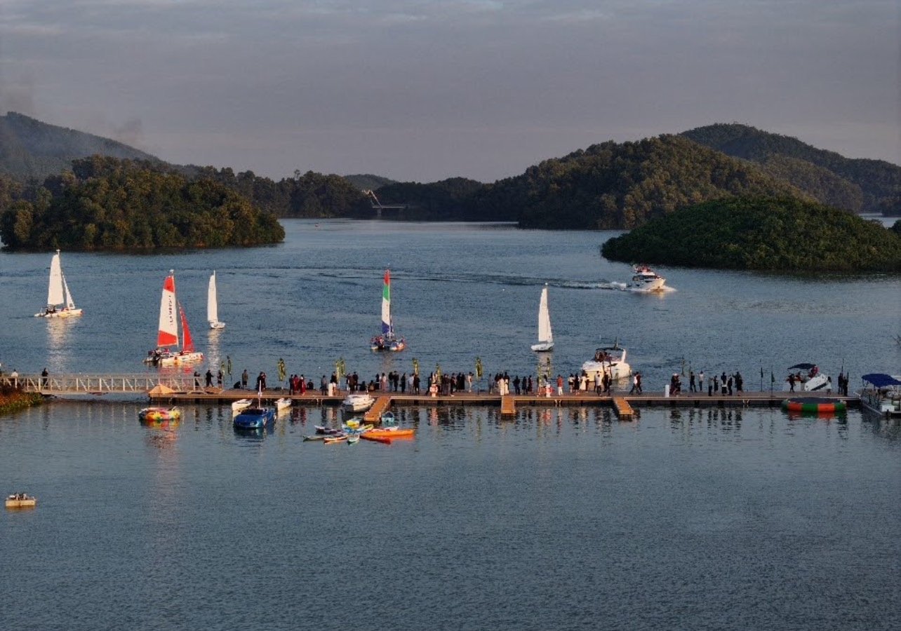 ছবির ক্যাপশন