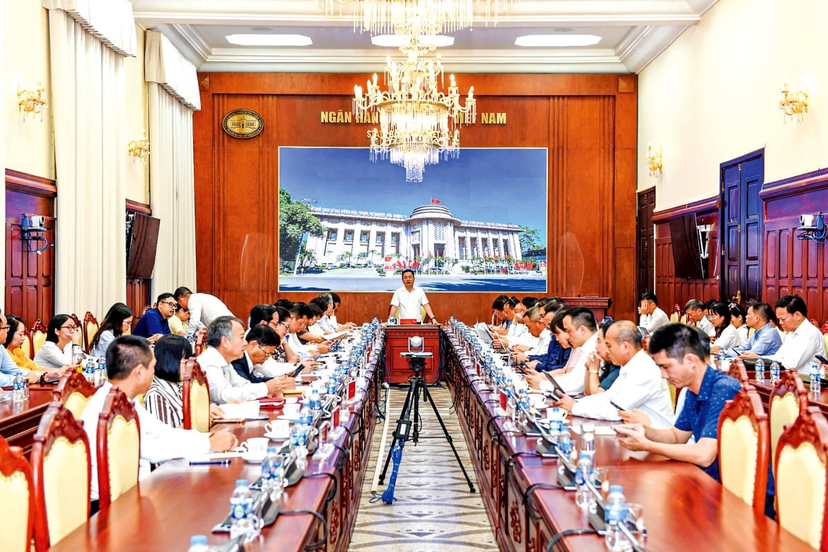 Phó Thống đốc Nguyễn Ngọc Cảnh phát biểu tại buổi làm việc với đại diện các bộ: Tài chính, Xây dựng, Công thương, Khoa học - Công nghệ và 21 NHTM để triển khai gói tín dụng ưu đãi 500 nghìn tỷ đồng cho doanh nghiệp đầu tư hạ tầng, công nghệ số